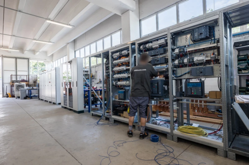 assemblaggio-e-cablaggio-quadri-elettrici-a-milano-e-monza-brianza